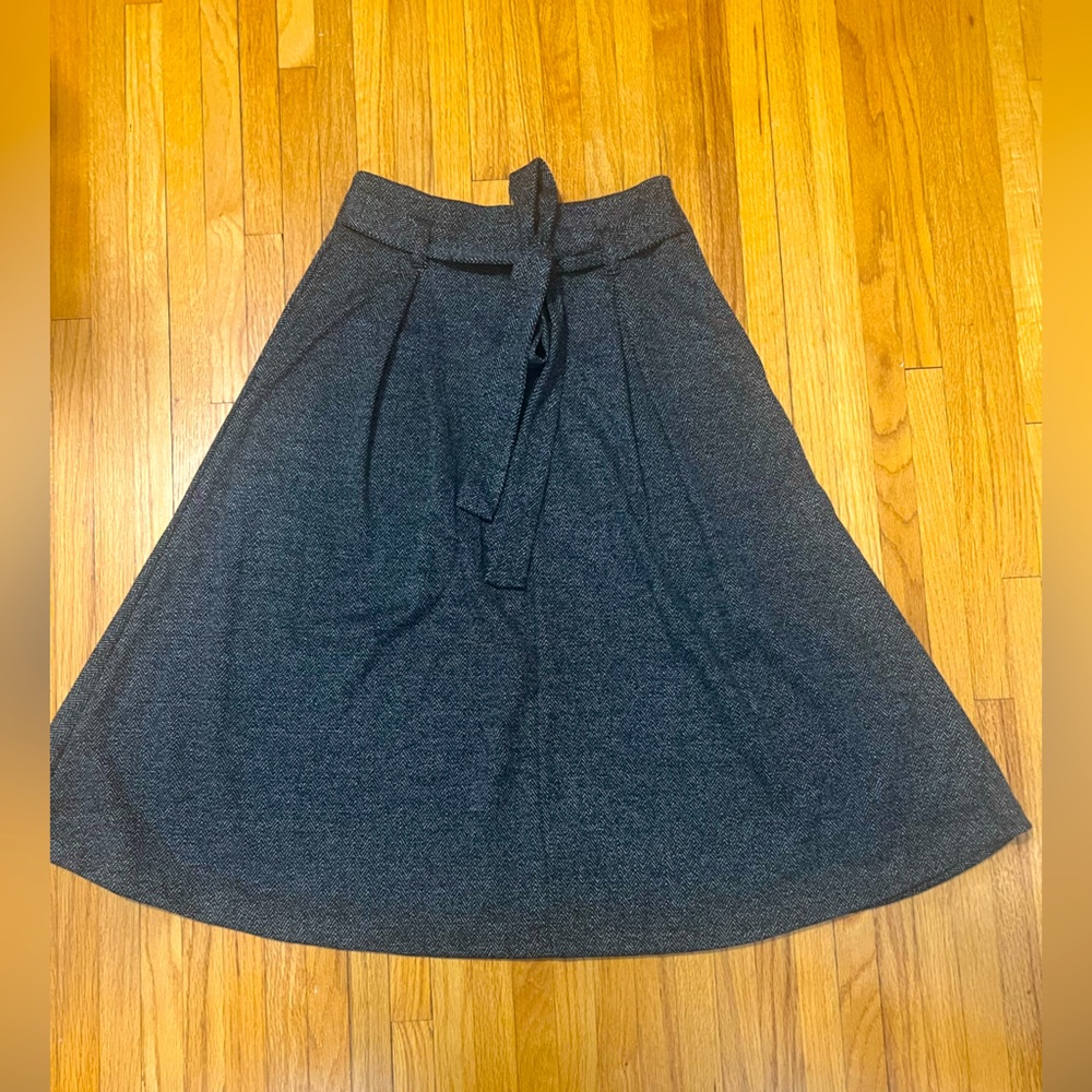 NWT Banana Republic Knee-Length Skirt - Size 2